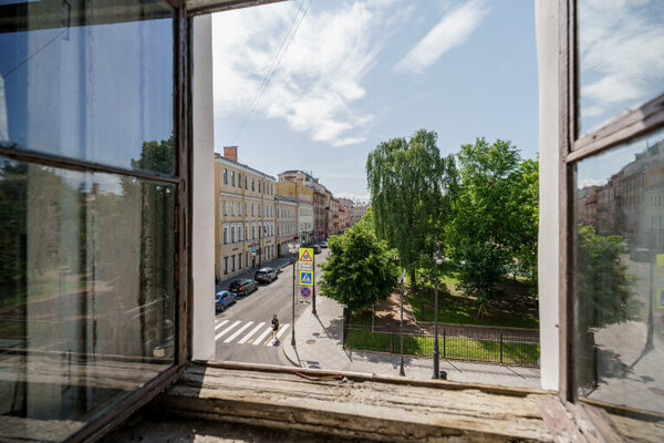 Продам трехкомнатную (3-комн.) квартиру, Гангутская ул, 18, Санкт-Петербург г