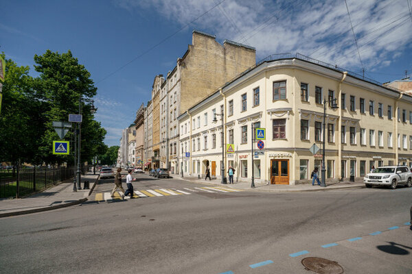Продам трехкомнатную (3-комн.) квартиру, Гангутская ул, 18, Санкт-Петербург г