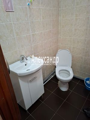 Продам однокомнатную (1-комн.) квартиру, Партизанской Славы б-р, 1, Кировск г