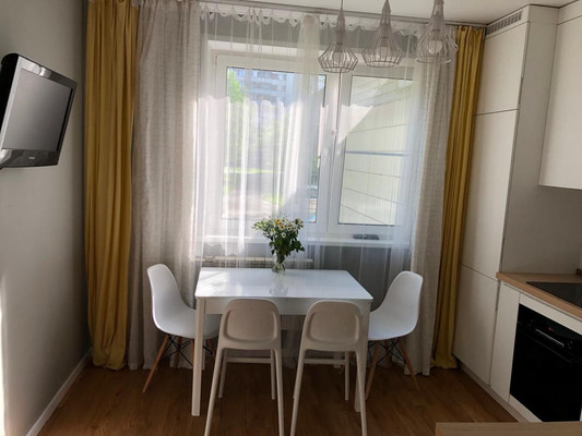 Продам двухкомнатную (2-комн.) квартиру, Скобелевская ул, 10, Москва г