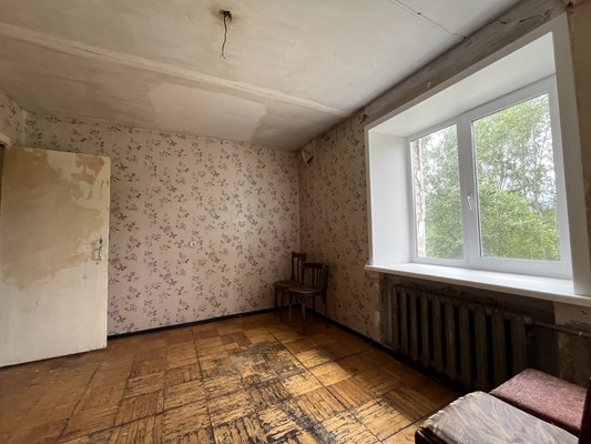 Продам трехкомнатную (3-комн.) квартиру, Академика Веденеева ул, 92, Пермь г