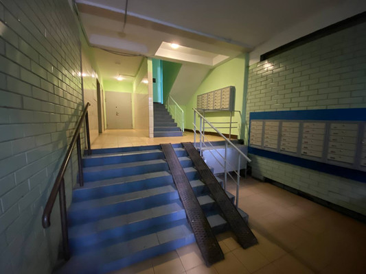 Продам трехкомнатную (3-комн.) квартиру, Маршала Голованова ул, 13, Москва г