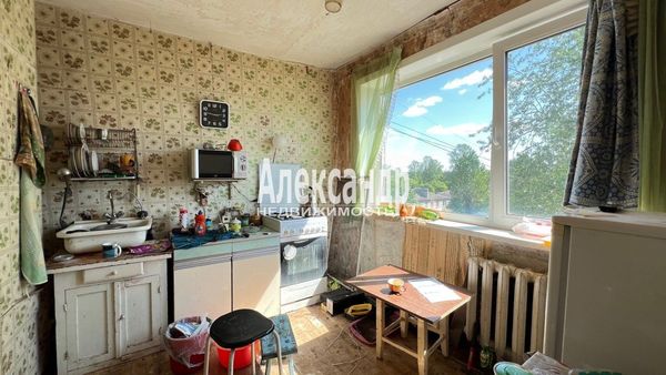 Продам однокомнатную (1-комн.) квартиру, Юбилейная ул, 5, Кирпичное п
