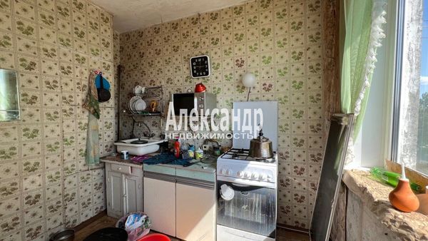 Продам однокомнатную (1-комн.) квартиру, Юбилейная ул, 5, Кирпичное п