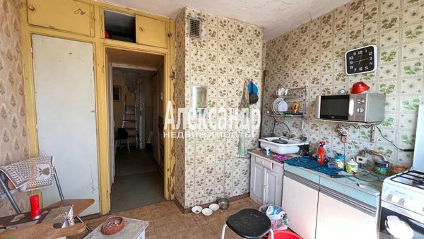 Продам однокомнатную (1-комн.) квартиру, Юбилейная ул, 5, Кирпичное п