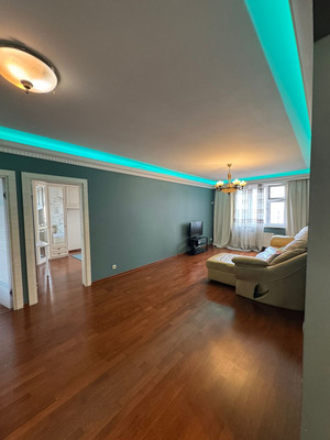 Продам многокомнатную квартиру, Дмитровское ш, 165Дк2, Москва г