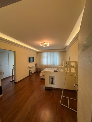 Продам многокомнатную квартиру, Дмитровское ш, 165Дк2, Москва г