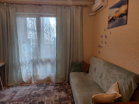 Продам однокомнатную (1-комн.) квартиру, Сухановская ул, 10, Лопатино рп