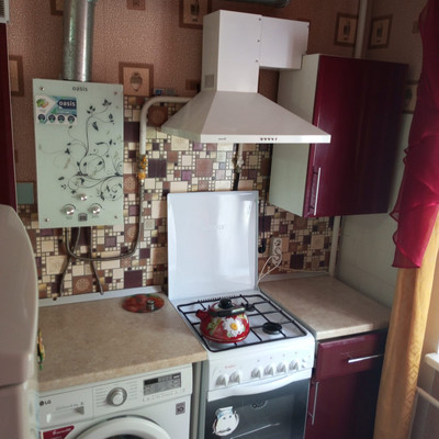 Продам трехкомнатную (3-комн.) квартиру, Краснооктябрьская ул, 34, Майкоп г