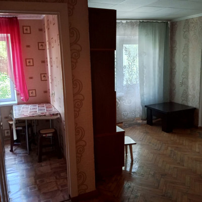Продам трехкомнатную (3-комн.) квартиру, Краснооктябрьская ул, 34, Майкоп г