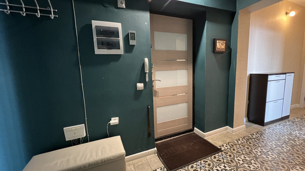 Продам трехкомнатную (3-комн.) квартиру, Окулова ул, 62, Пермь г