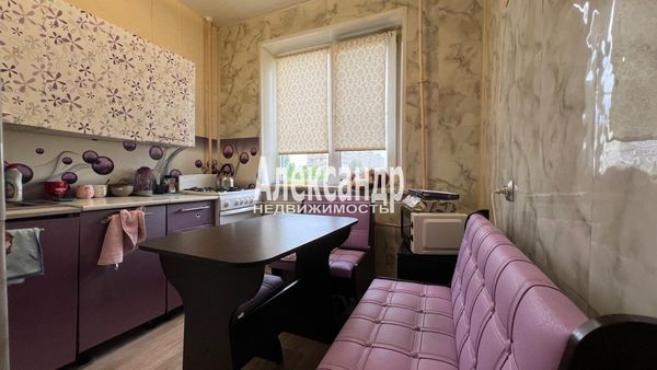 Продам трехкомнатную (3-комн.) квартиру, Гарькавого ул, 16, Светогорск г