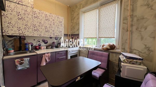 Продам трехкомнатную (3-комн.) квартиру, Гарькавого ул, 16, Светогорск г