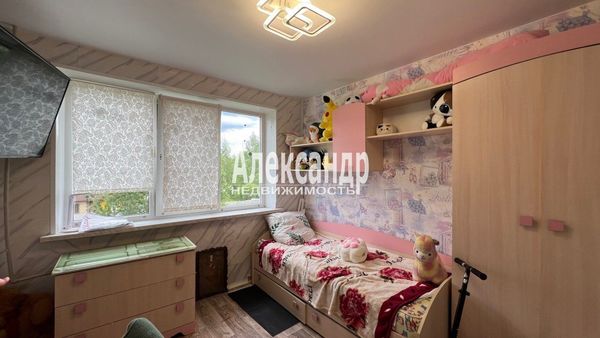 Продам трехкомнатную (3-комн.) квартиру, Гарькавого ул, 16, Светогорск г