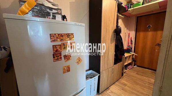 Продам трехкомнатную (3-комн.) квартиру, Гарькавого ул, 16, Светогорск г