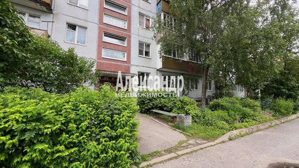Продам трехкомнатную (3-комн.) квартиру, Гарькавого ул, 16, Светогорск г