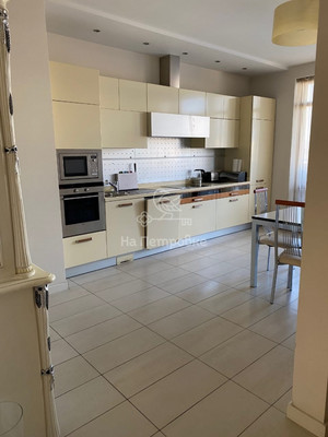 Продам трехкомнатную (3-комн.) квартиру, Красная Пресня ул, 21, Москва г