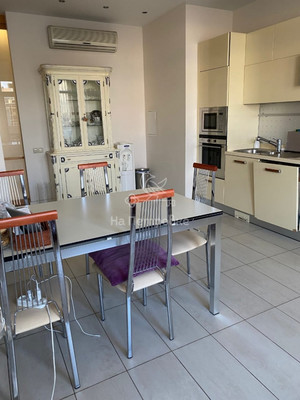 Продам трехкомнатную (3-комн.) квартиру, Красная Пресня ул, 21, Москва г