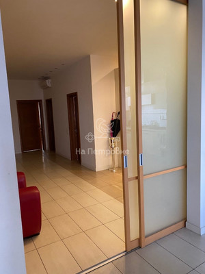 Продам трехкомнатную (3-комн.) квартиру, Красная Пресня ул, 21, Москва г