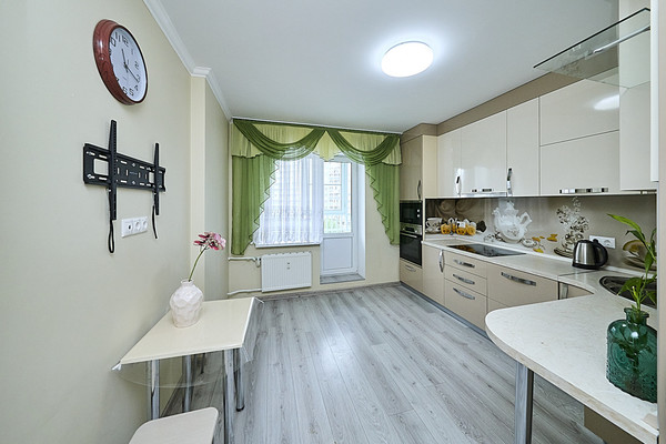 Продам однокомнатную (1-комн.) квартиру, Авиаторов Балтики пр-кт, 11к1, Мурино п