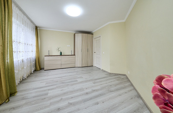 Продам однокомнатную (1-комн.) квартиру, Авиаторов Балтики пр-кт, 11к1, Мурино п