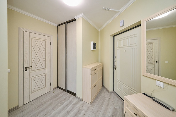 Продам однокомнатную (1-комн.) квартиру, Авиаторов Балтики пр-кт, 11к1, Мурино п