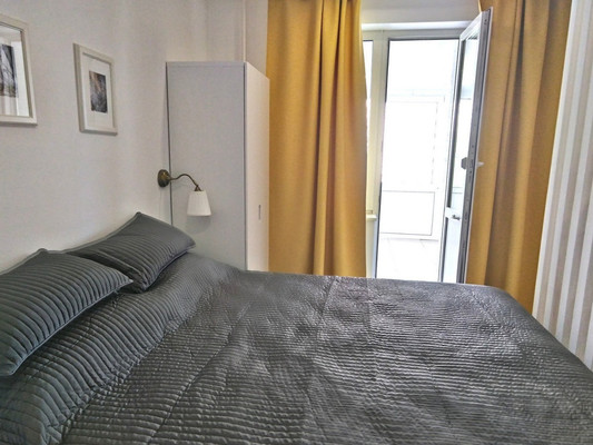 Продам трехкомнатную (3-комн.) квартиру, Луначарского пр-кт, 9, Санкт-Петербург г