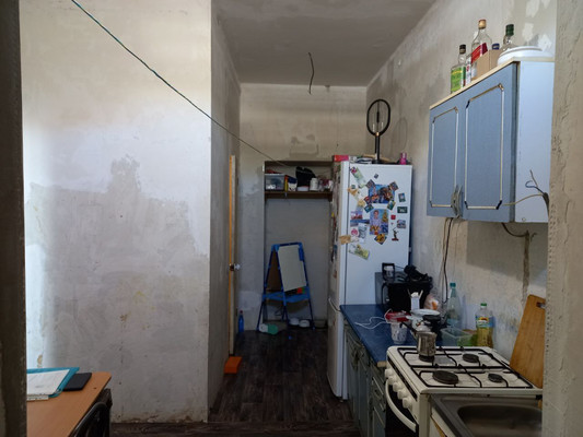 Продам трехкомнатную (3-комн.) квартиру, Садовая ул, 4, Симферополь г