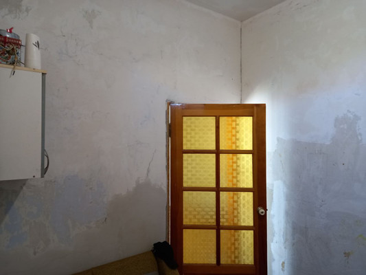 Продам трехкомнатную (3-комн.) квартиру, Садовая ул, 4, Симферополь г