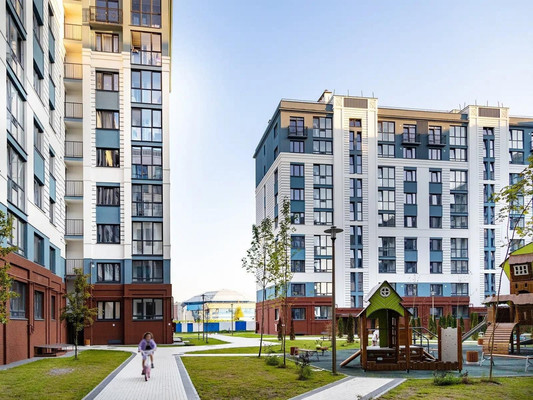 Продам трехкомнатную (3-комн.) , Героя России Катериничева ул, 9, Калининград г
