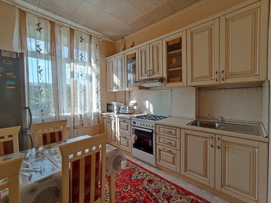 Продам трехкомнатную (3-комн.) квартиру, Крупской ул, 8к1, Москва г