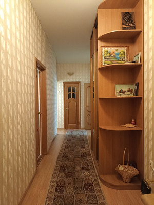 Продам трехкомнатную (3-комн.) квартиру, Крупской ул, 8к1, Москва г