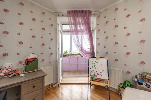 Продам трехкомнатную (3-комн.) квартиру, Вешняковская ул, 3к1, Москва г
