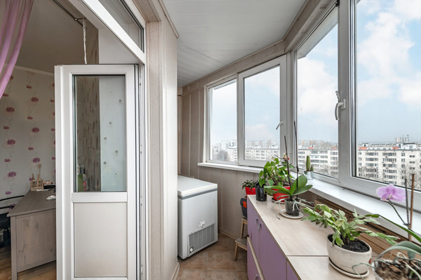 Продам трехкомнатную (3-комн.) квартиру, Вешняковская ул, 3к1, Москва г