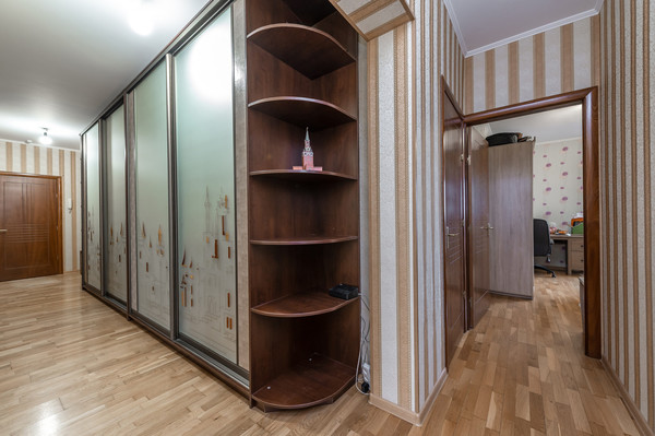 Продам трехкомнатную (3-комн.) квартиру, Вешняковская ул, 3к1, Москва г