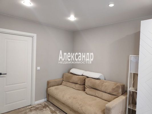 Продам двухкомнатную (2-комн.) квартиру, 13, Оржицы д