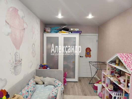 Продам двухкомнатную (2-комн.) квартиру, 13, Оржицы д