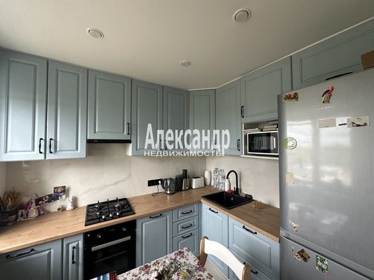 Продам двухкомнатную (2-комн.) квартиру, 13, Оржицы д