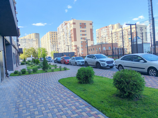 Продам двухкомнатную (2-комн.) квартиру, Горсоветская ул, 77, Ростов-на-Дону г