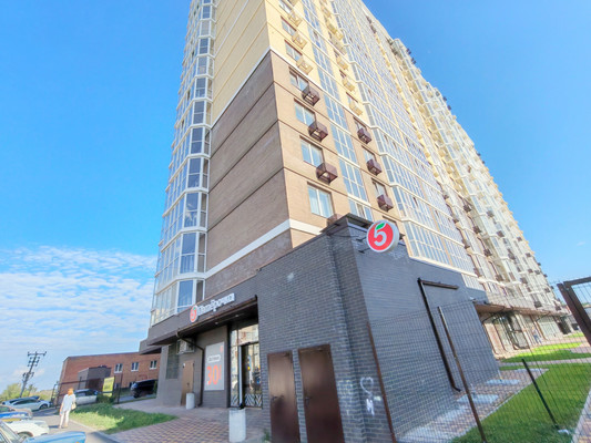 Продам двухкомнатную (2-комн.) квартиру, Горсоветская ул, 77, Ростов-на-Дону г