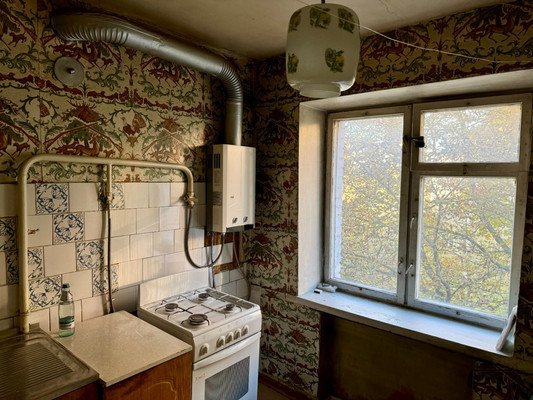 Продам двухкомнатную (2-комн.) квартиру, Хлебозаводская ул, 4, Люберцы г