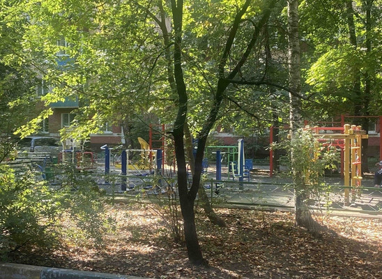 Продам двухкомнатную (2-комн.) квартиру, Хлебозаводская ул, 4, Люберцы г