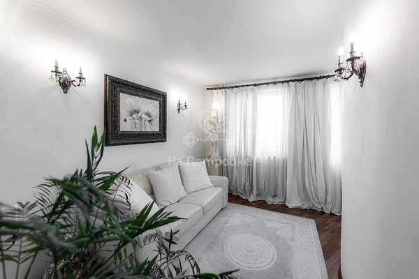 Продам трехкомнатную (3-комн.) квартиру, Люблинская ул, 165к2, Москва г