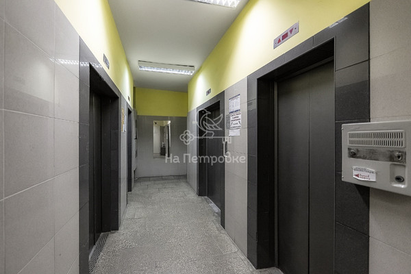 Продам трехкомнатную (3-комн.) квартиру, Люблинская ул, 165к2, Москва г