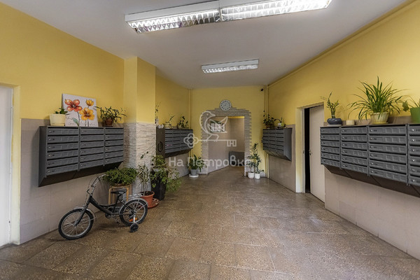 Продам трехкомнатную (3-комн.) квартиру, Люблинская ул, 165к2, Москва г