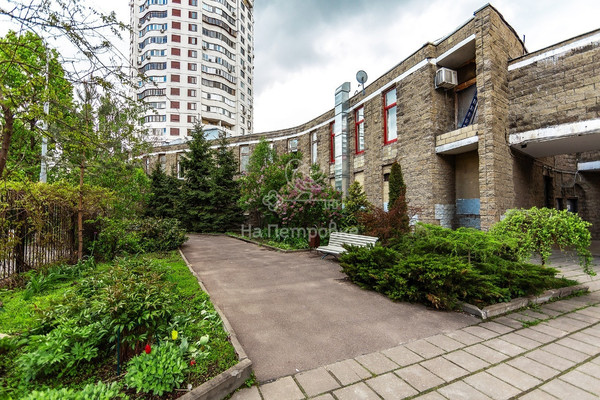 Продам трехкомнатную (3-комн.) квартиру, Люблинская ул, 165к2, Москва г