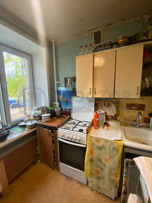 Продам трехкомнатную (3-комн.) квартиру, Василисы Кожиной ул, 8к3, Москва г