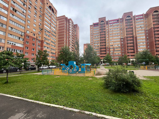Продам однокомнатную (1-комн.) квартиру, Лунная (Западный мкр.) ул, 9к1, Домодедово г