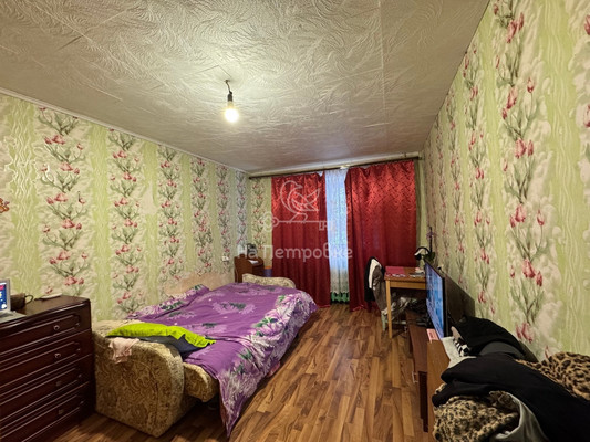 Продам трехкомнатную (3-комн.) квартиру, 40 лет Победы ул, 4, Балашиха г