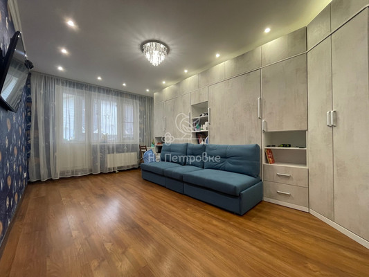 Продам трехкомнатную (3-комн.) квартиру, Южная ул, 25, Дрожжино рп